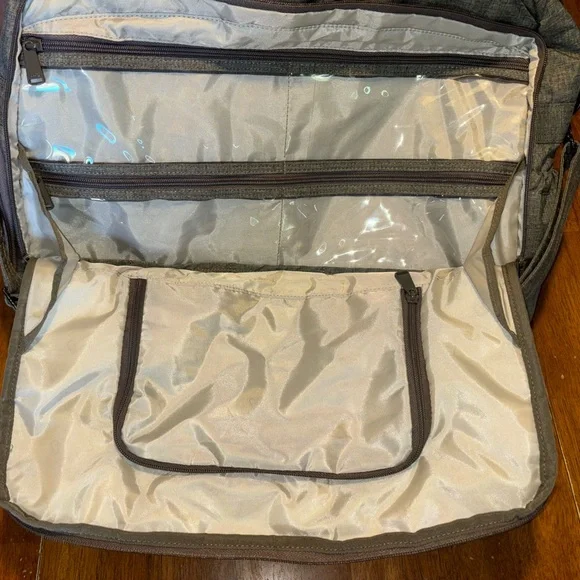 Lug Pantoon Weekender Bag - Picture 6 of 8